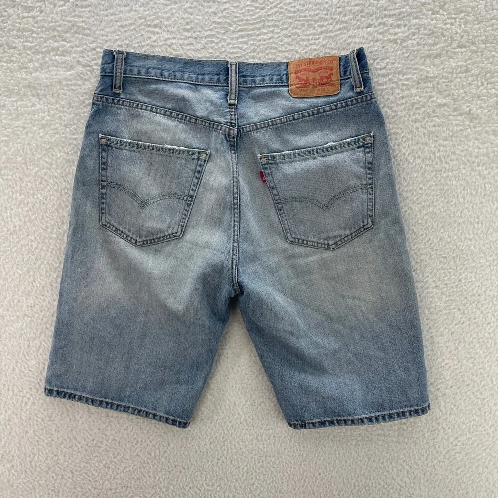 Levis sizing title